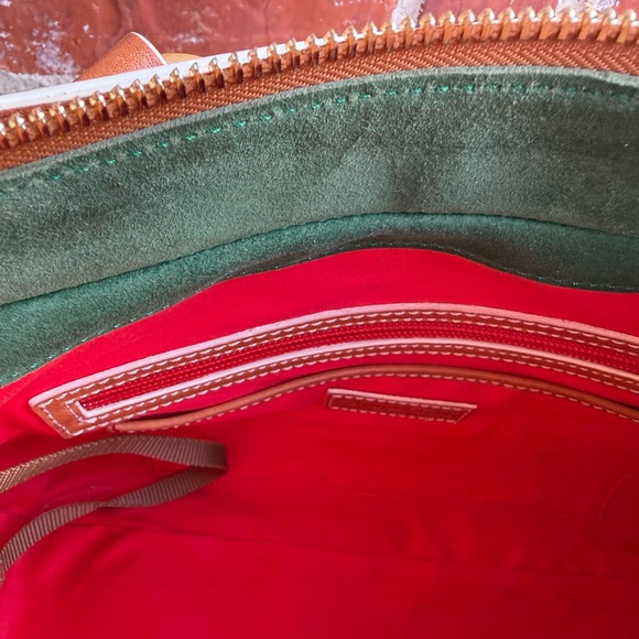 Gorgeous Vintage Dooney & Bourke Tan Florentine Leather Tote with Tassel - Picture 8 of 10